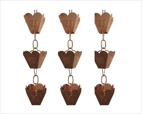 銅雨鏈 銅雨鏈適用于底層檐口挑出墻體的距離較長的建筑.同時,雨鏈具有*強的裝飾性,更適合于公園及庭院中的樓亭或過廊兩側使用.